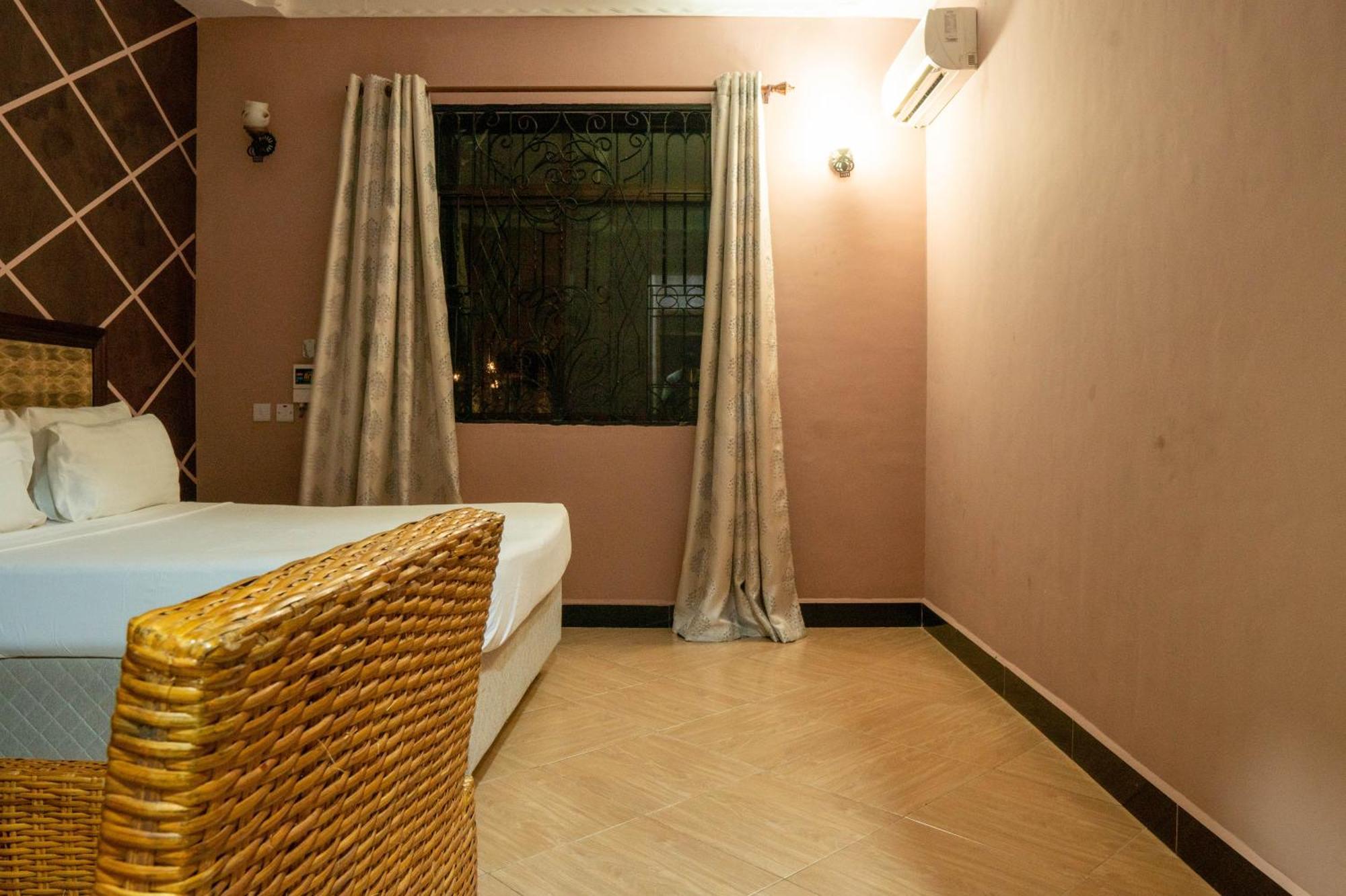 Paradiso Hotels & Resorts Dar es Salaam Exterior photo