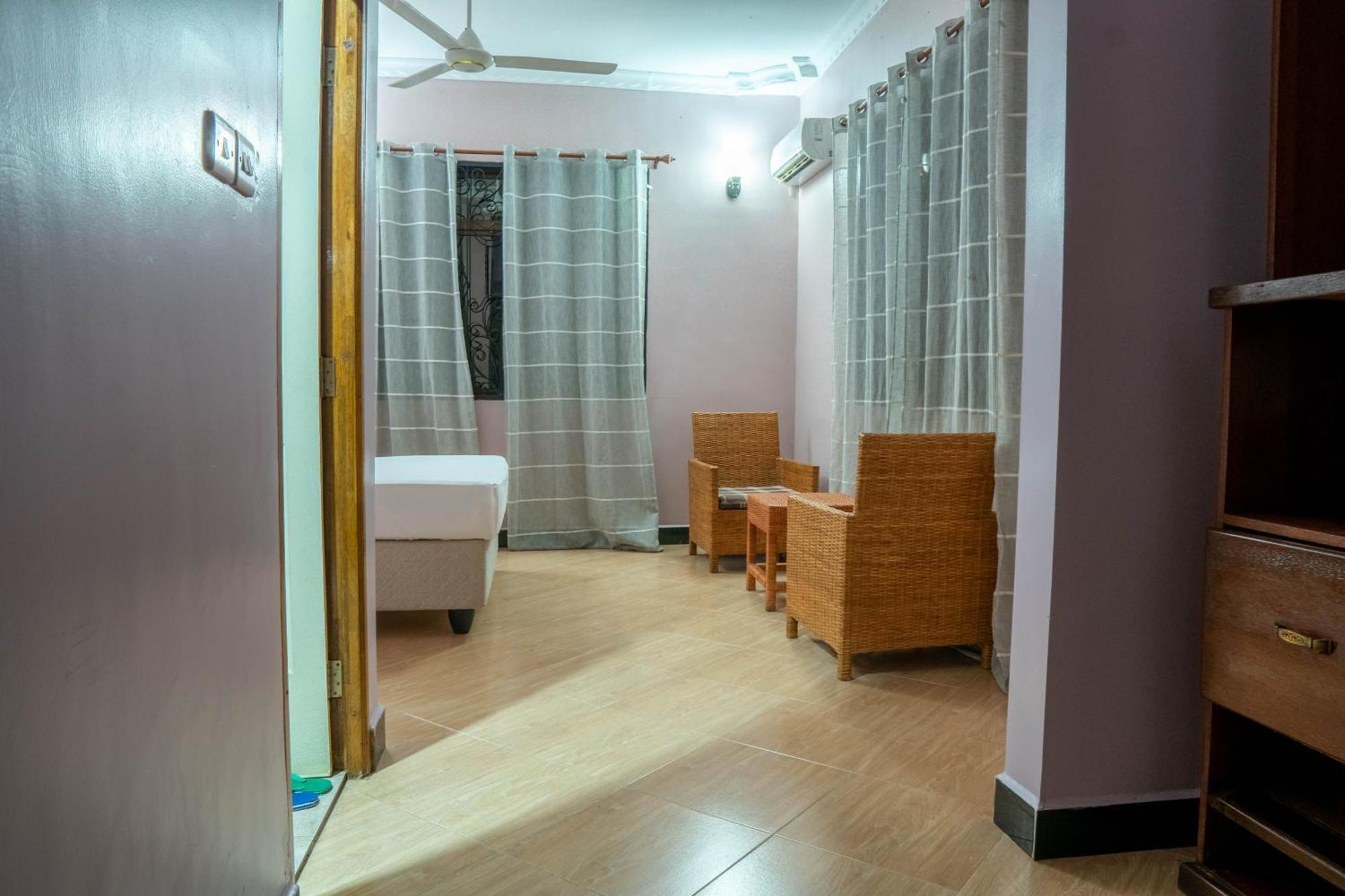 Paradiso Hotels & Resorts Dar es Salaam Exterior photo